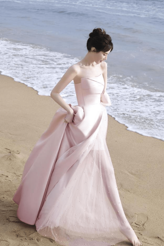 第四届海南国际电影节云千千因小昭喜提新生代演员专