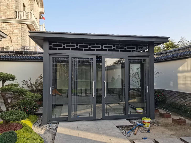 家中院子里装了封闭式凉亭,真后悔!_空间_设计_会客室