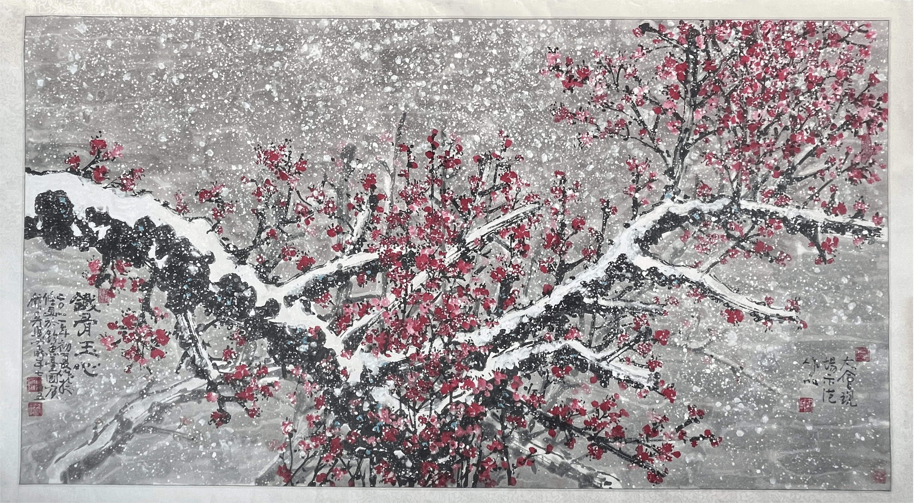 作者:吴建堂捻条画作品:铁骨玉心(雪梅)尺寸:96*180cm出版一:2014年