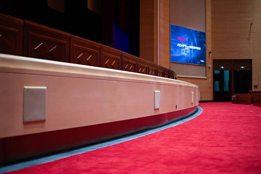 武汉国博中心·汉厅华丽亮相,易科国际助力打造专业音频解决方案_扬声