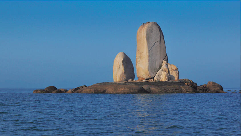 平潭石牌洋景区(七绝)_气势_扬帆_楹联