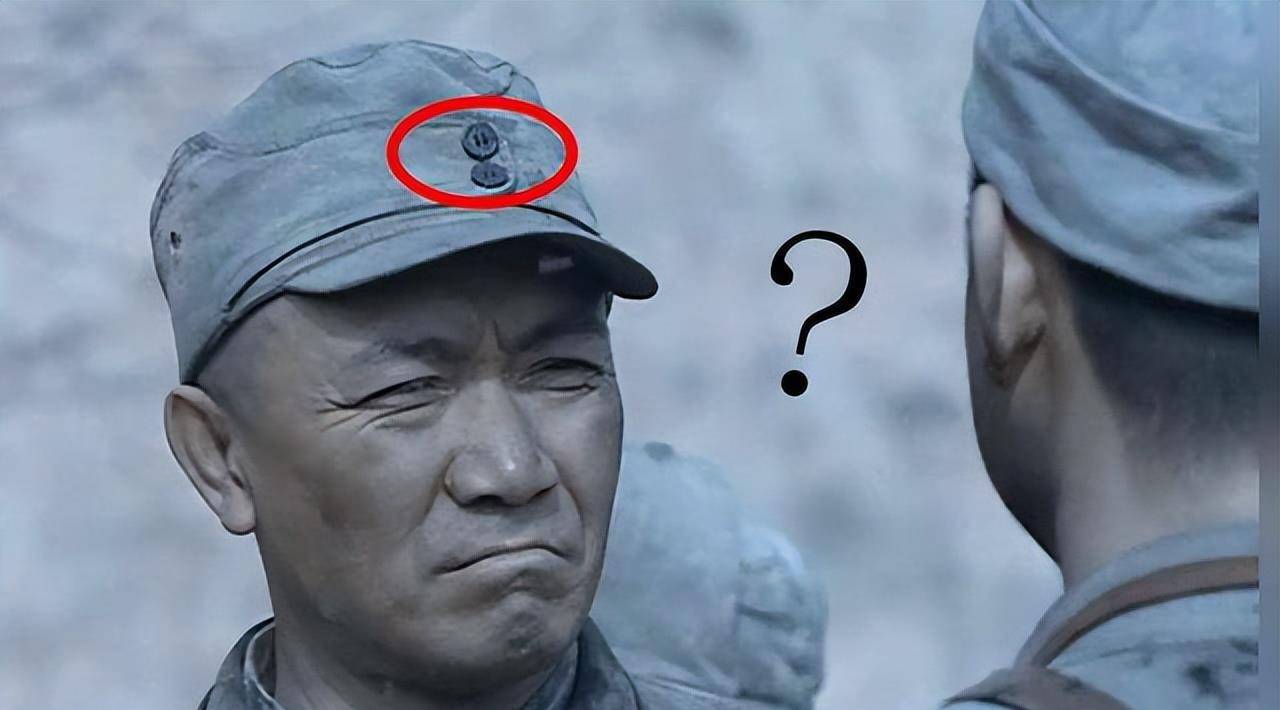 八路军帽子上的两颗纽扣,究竟有什么作用?