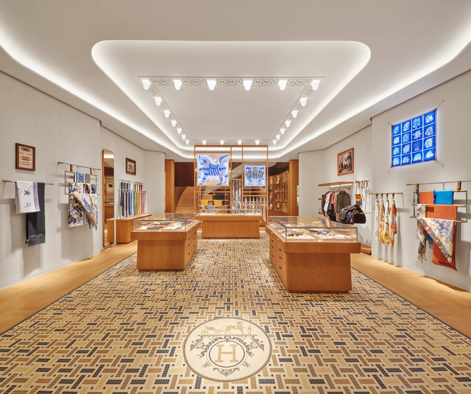 爱马仕中国南京德基广场专卖店拓店新启巧妙融汇品牌美学与城市气韵