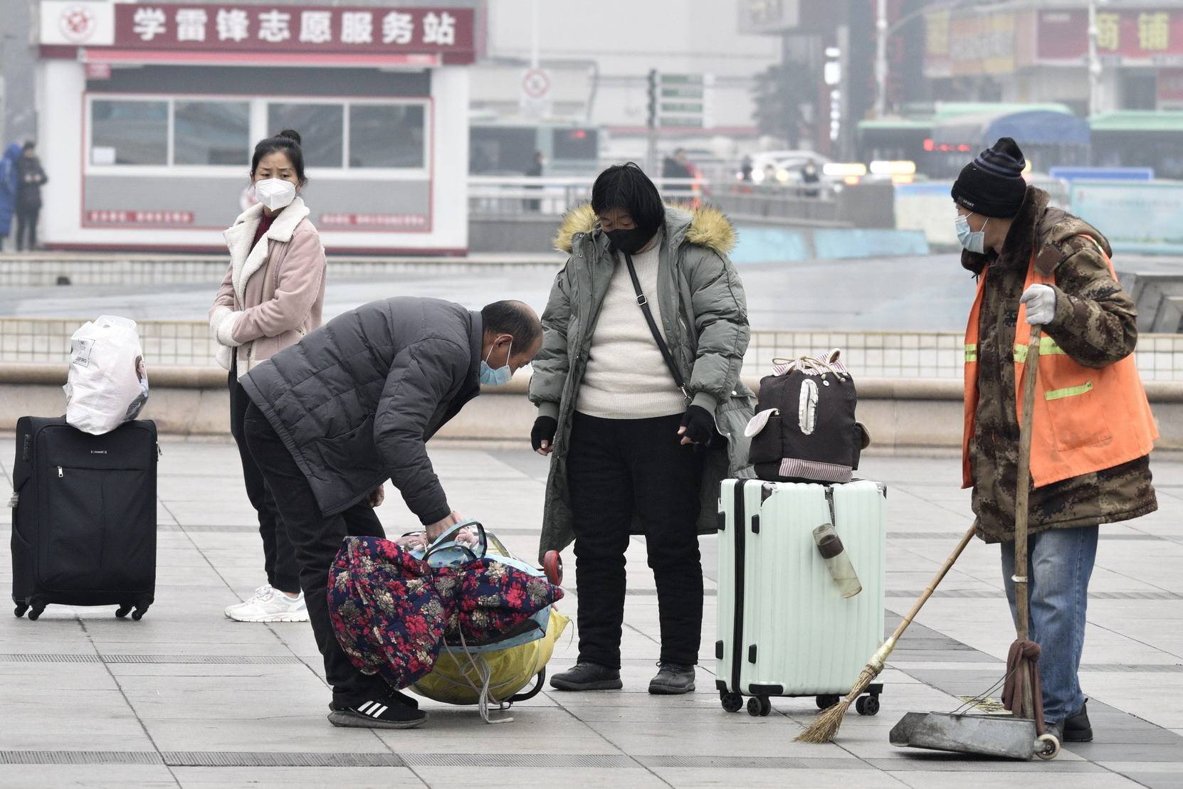 活动的中国：郑州火车站2023年春运（第七天）