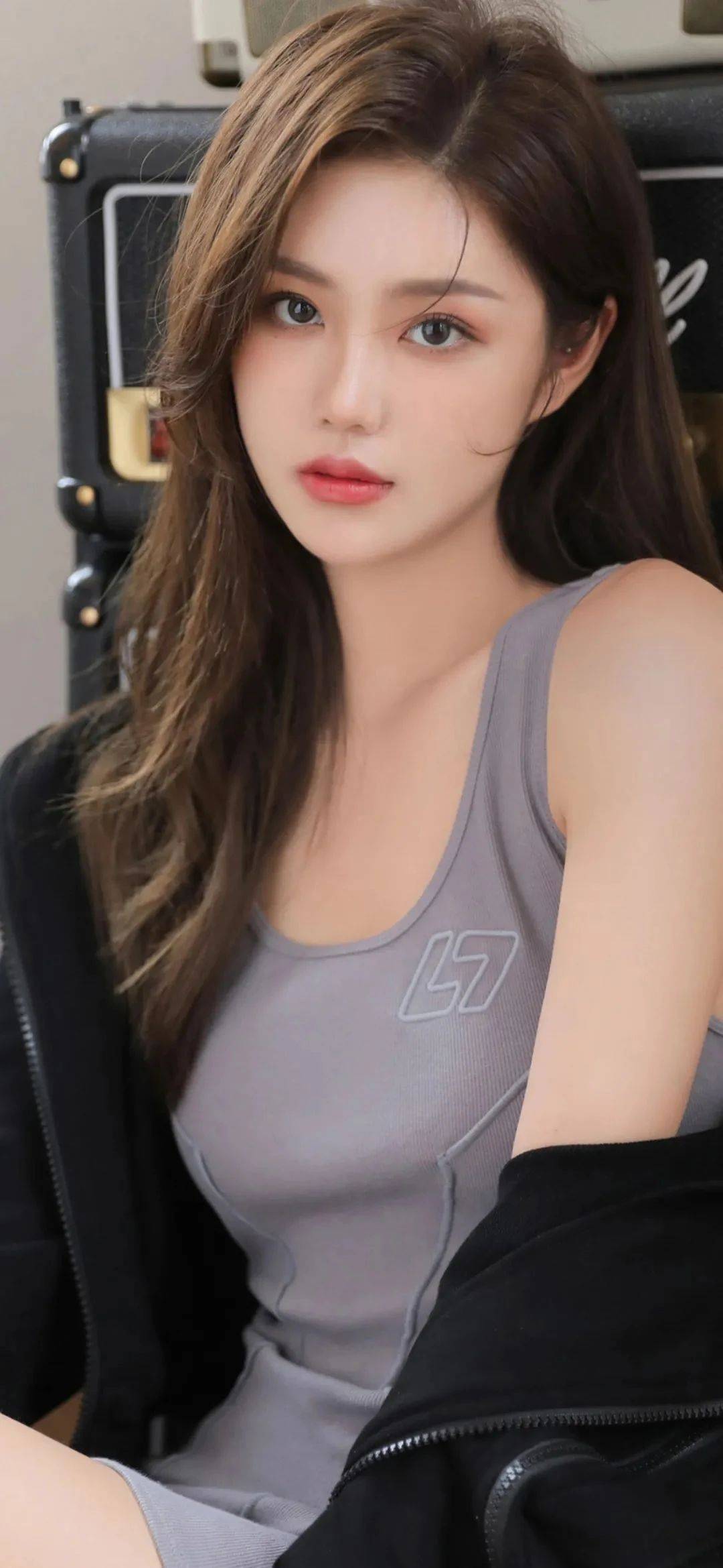 手机美女壁纸230201_素材_版权_网络