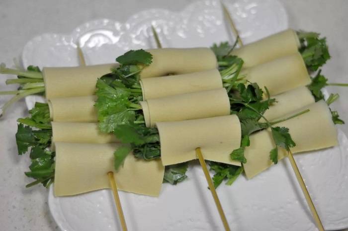 一份烤香菜108元,真的吃不起_市场_误会_永新县