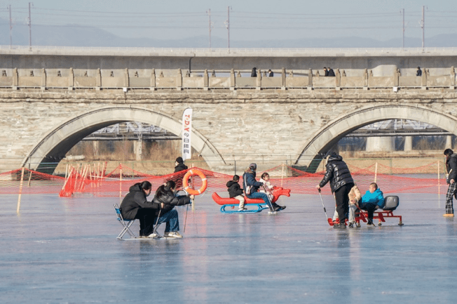 门头沟永定河冰场预约图片