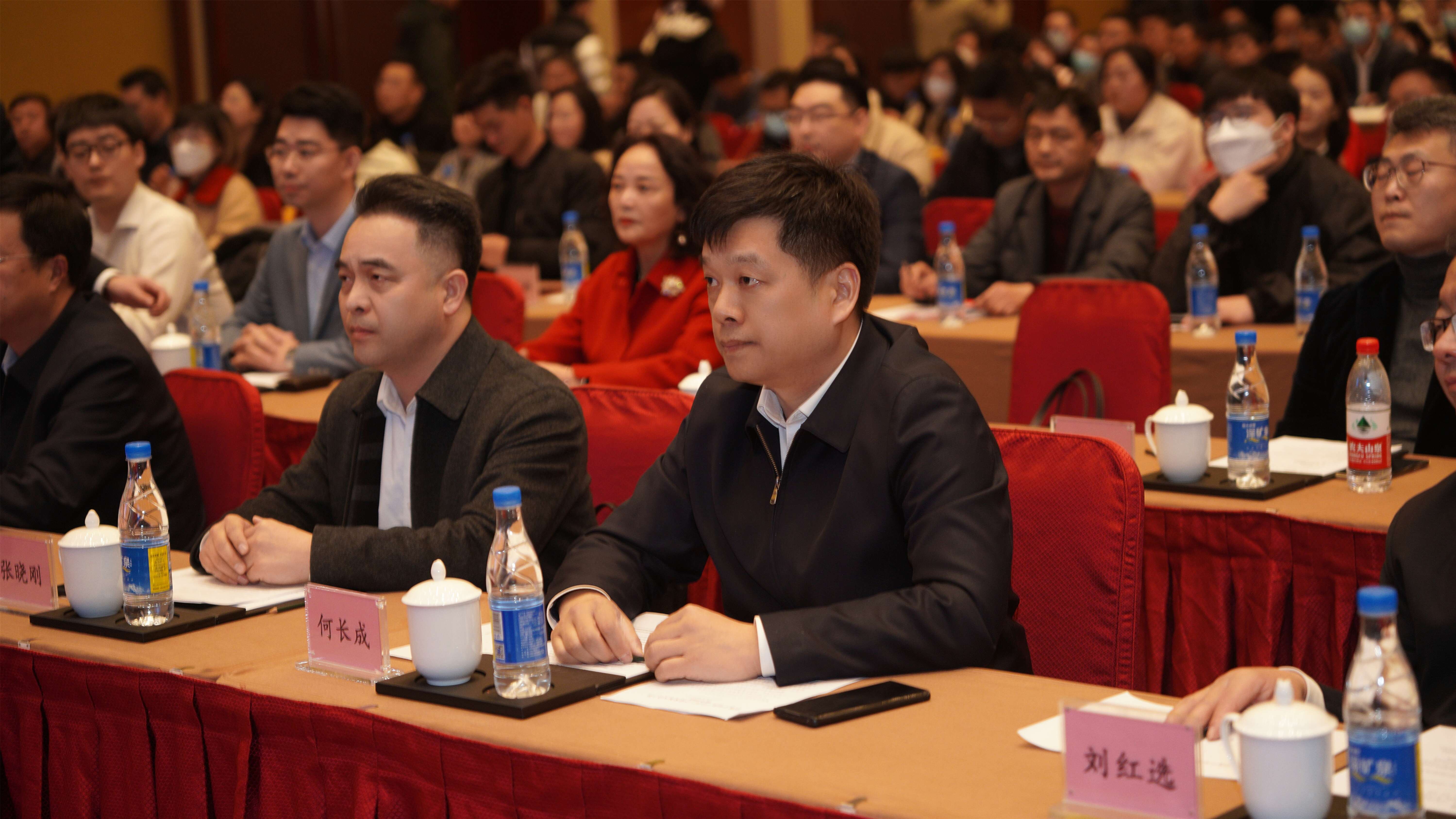 品牌营销专家燕鹏飞受邀出席《赢在未来》2023全球数字化电商许昌产业