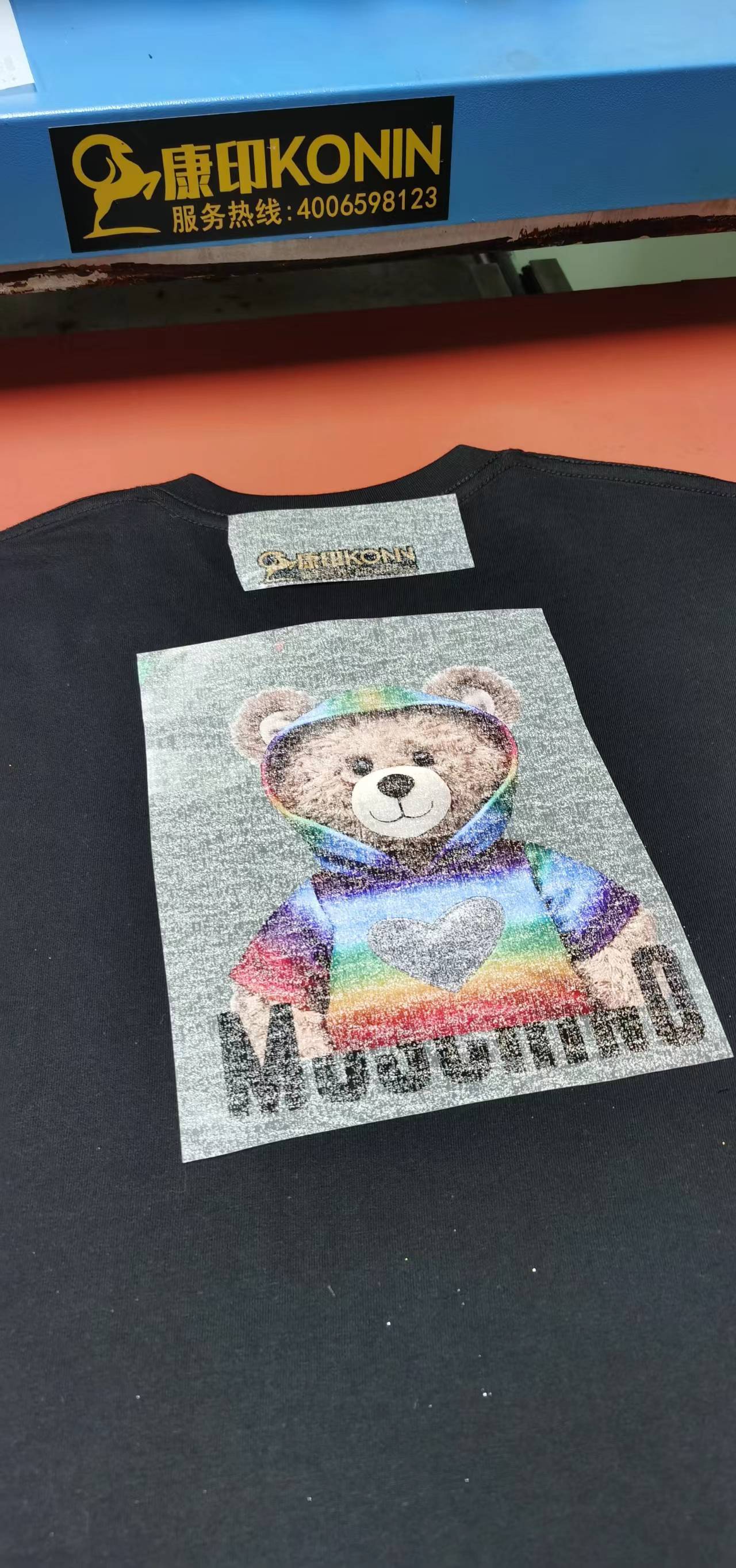 白墨烫画金银色闪光膜|白墨烫画葱粉闪光膜的优势_颜色_效果_脱胶