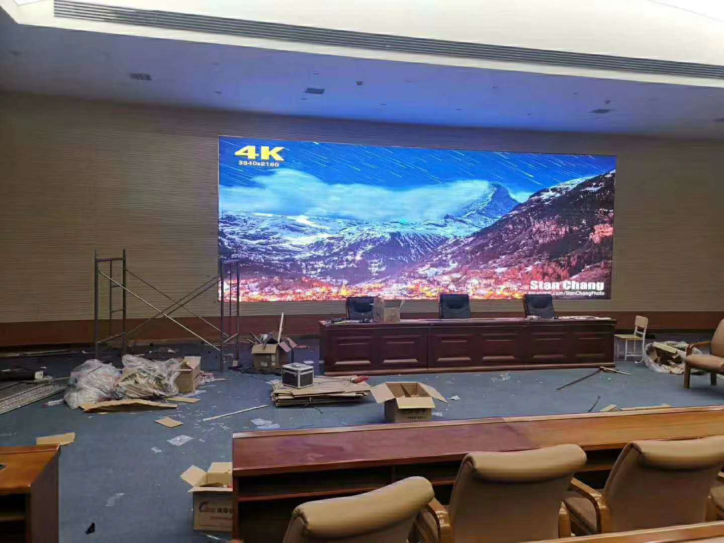 酒店宴会大厅全彩led电子屏如何挑选_显示屏_间距_型号