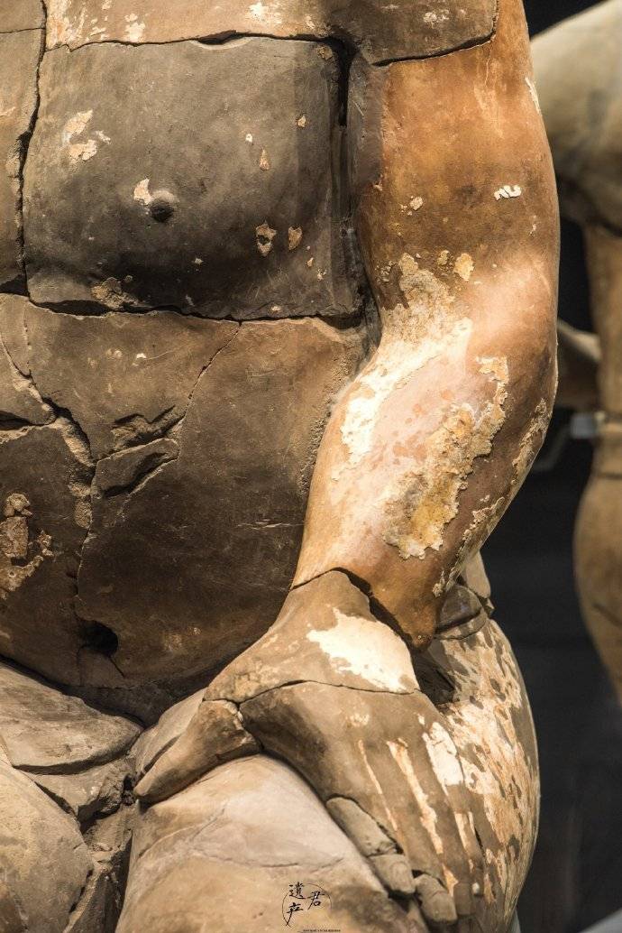 秦始皇陵出土2200年前的肌肉男!