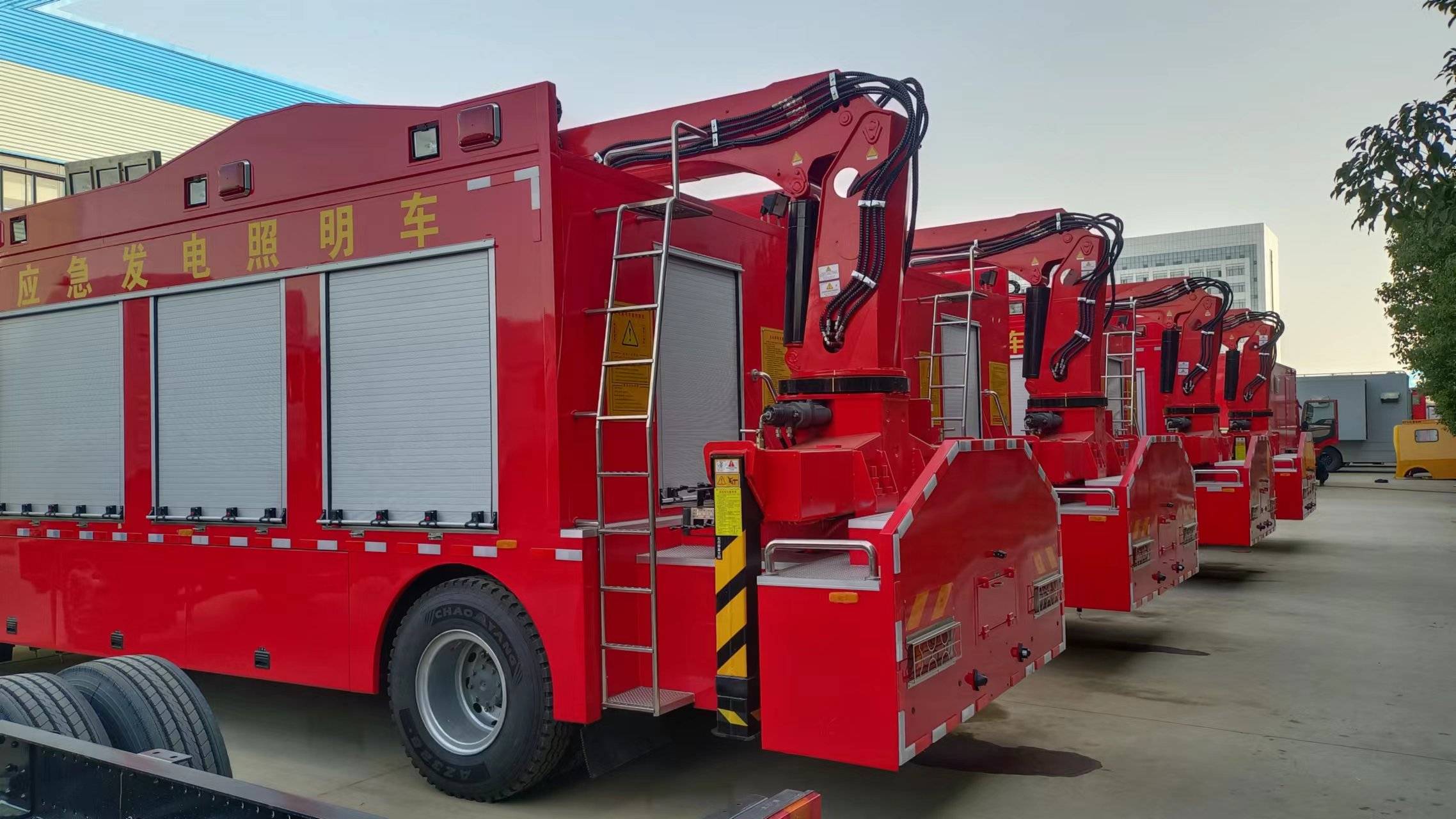 抢险救援消防照明车厂家 重汽豪沃应急照明车高端实用_搜狐汽车_搜狐