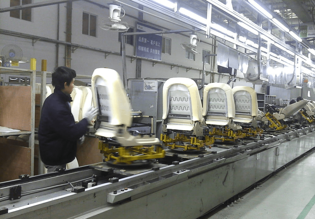 汽车自动化装配生产线—倍速链流水线_搜狐汽车_搜狐网