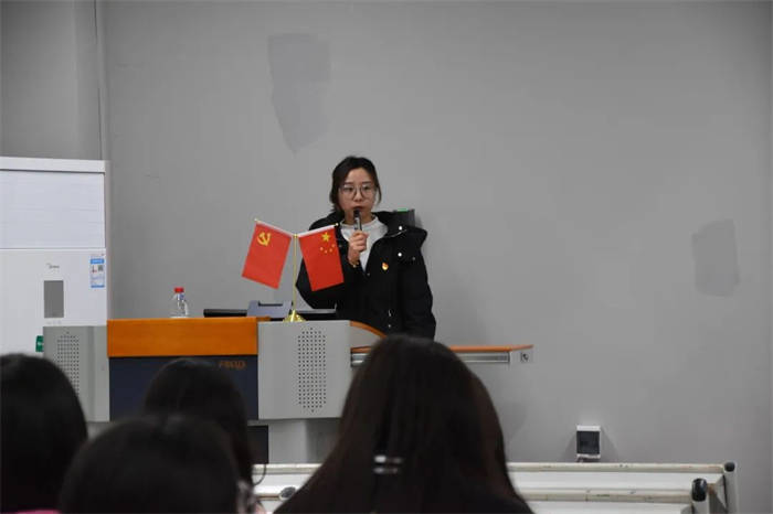 重庆城市科技学院人文学院开展第二十八期入党积极分子培训第七课