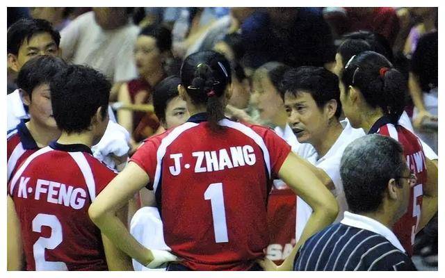 曾经盛开的花朵——回忆告别赛场的女排黄金一代队员之四_张静_王丽娜