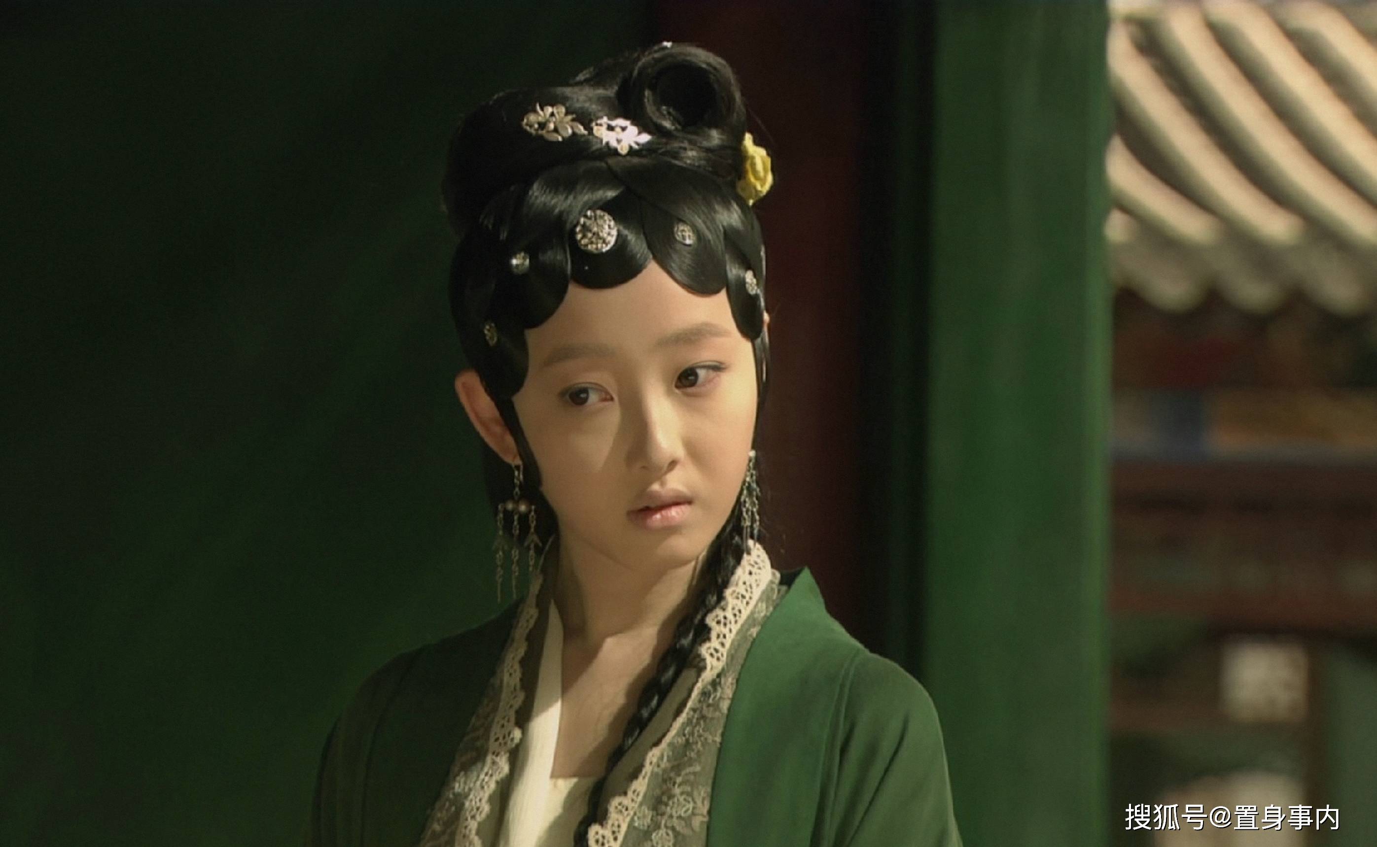 4月19日,出演过《新红楼梦》《春娇救志明》的女演员蒋梦婕,在网上发