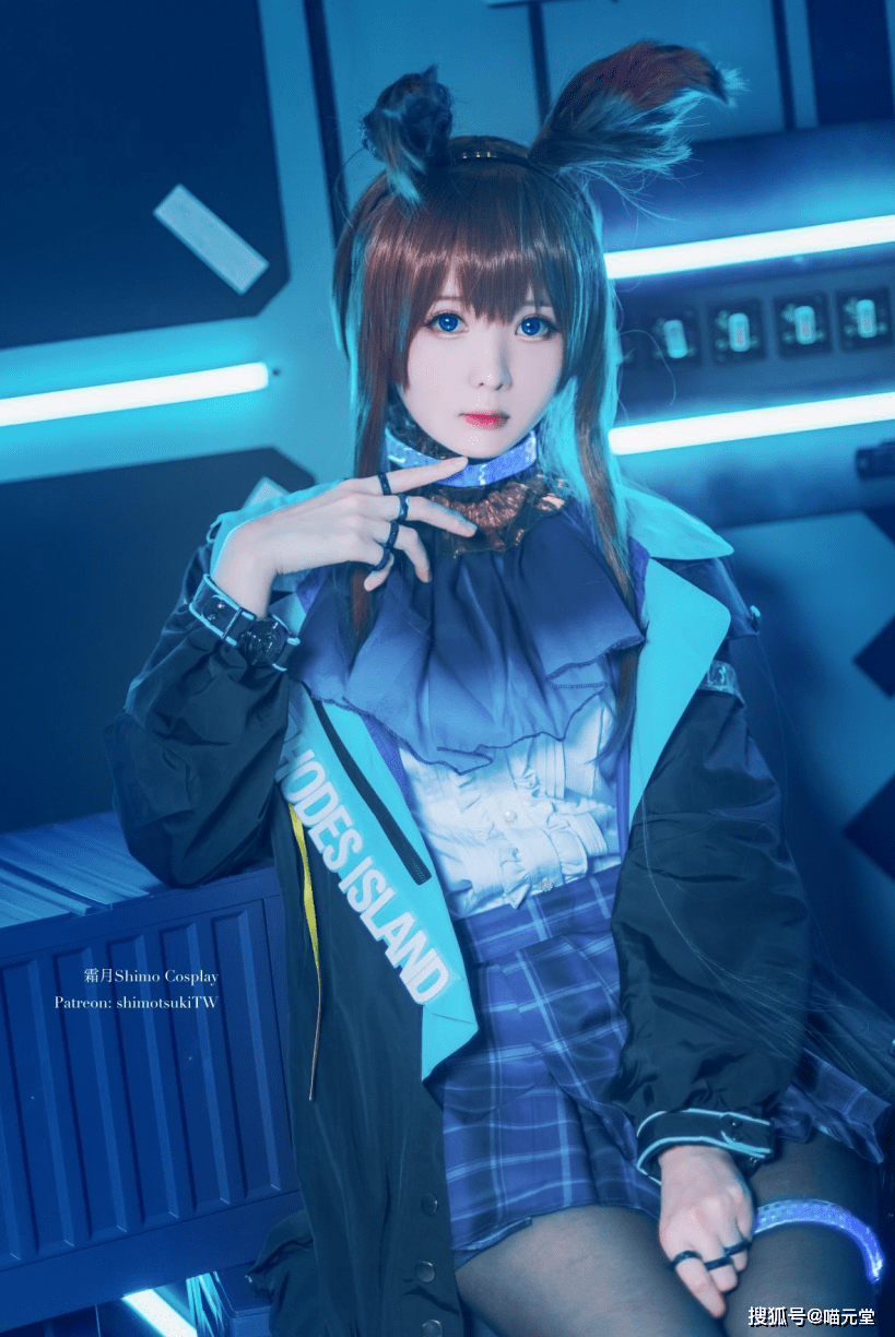 霜月shimo阿米娅 明日方舟系列cosplay写真图片鉴赏_角色_爱好_文化