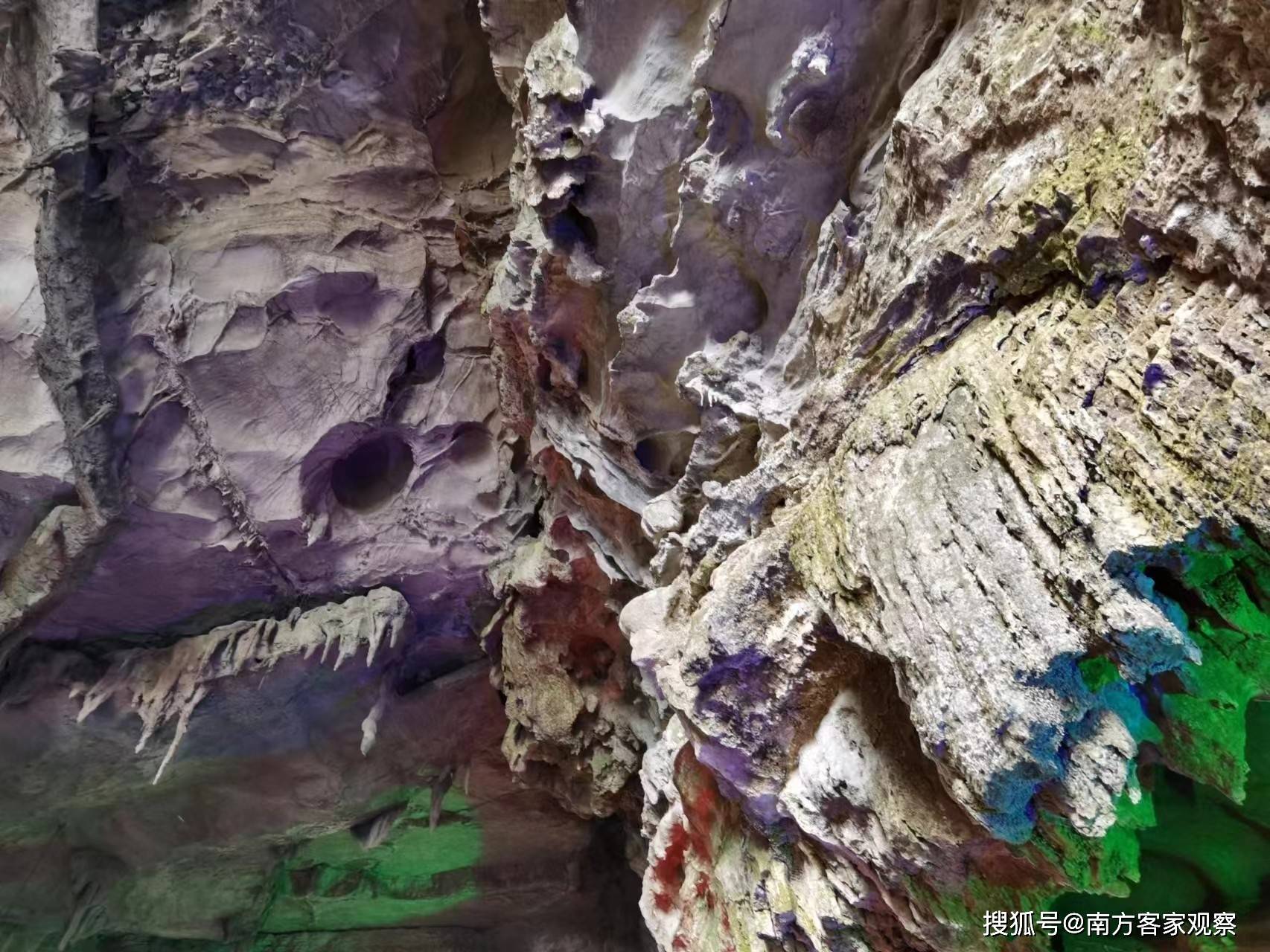 石笋石柱齐捧场 千滴万滴送清凉-搜狐大视野-搜狐新闻