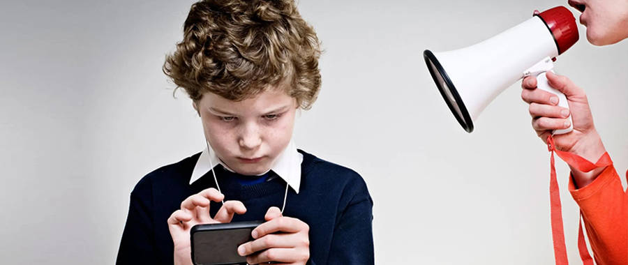 歌美嘉百科库:过渡依赖电子产品不利于儿童大脑发育