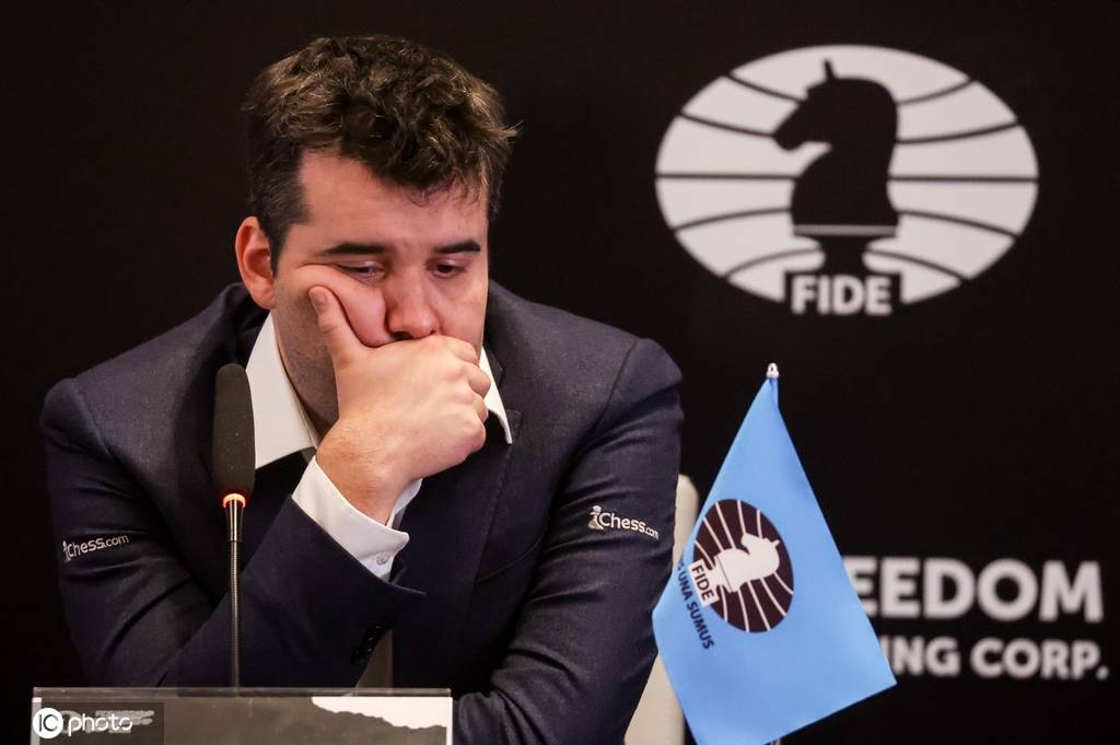 2023国际象棋世界冠军赛：丁立人加冕世界棋王-搜狐大视野-搜狐新闻