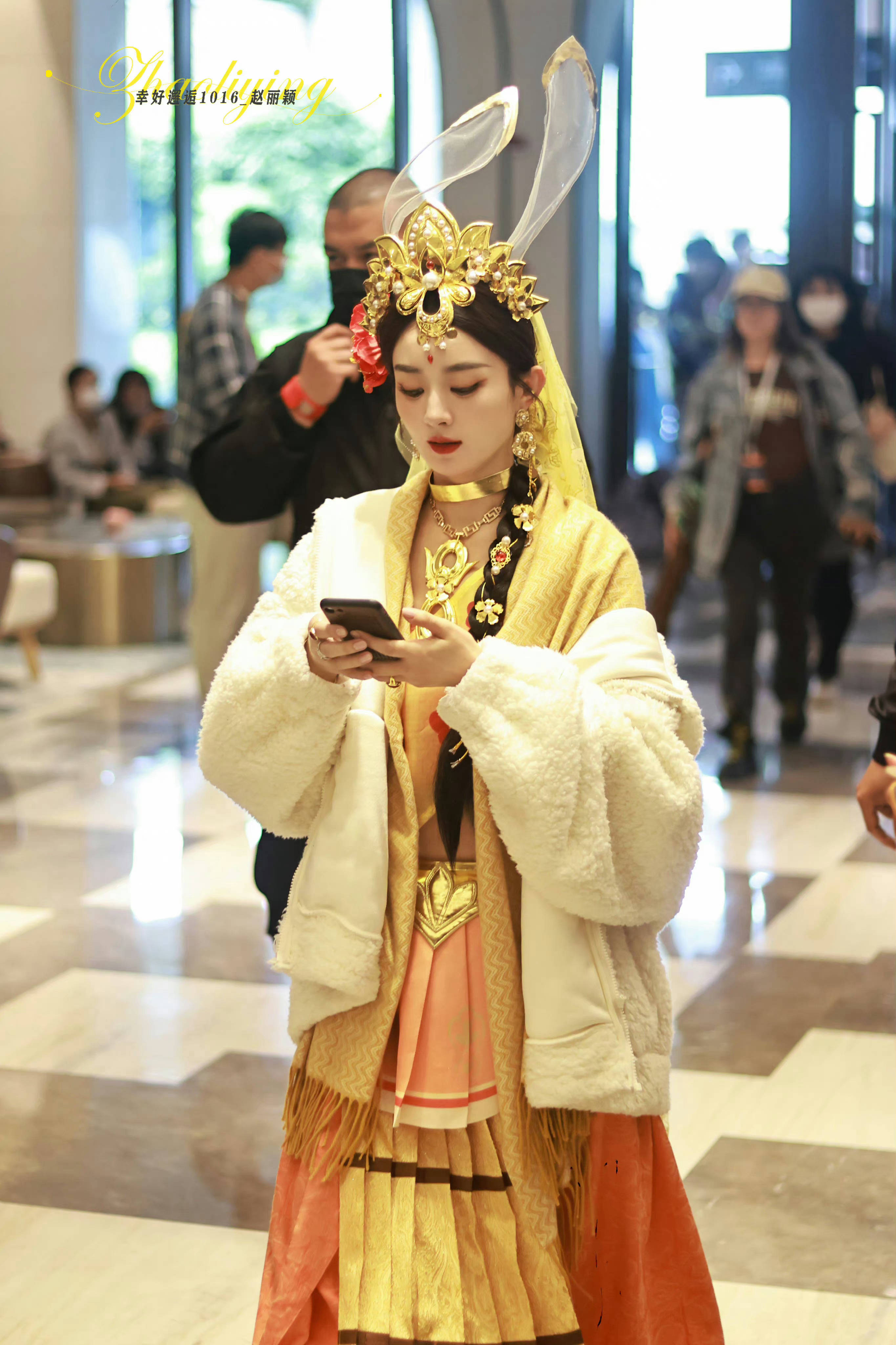 赵丽颖cos公孙离玉兔公主 超长兔耳朵完美还原-搜狐大视野-搜狐新闻