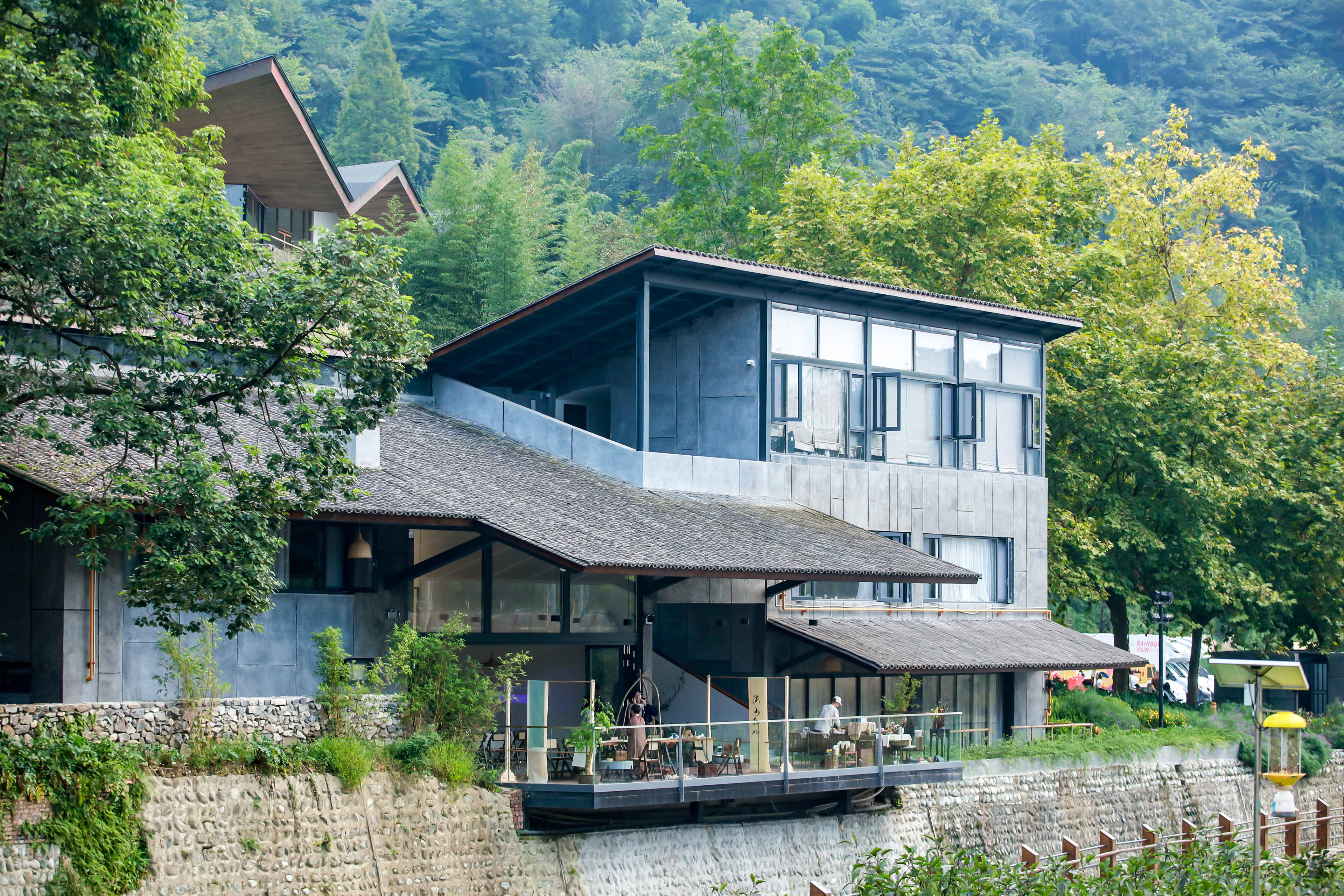 特种兵式旅游大火,芜湖民宿营业执照办理指南