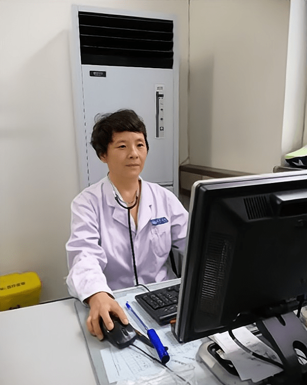 包含首都医科大学附属儿童医院黄牛票贩子跑腿服务的词条