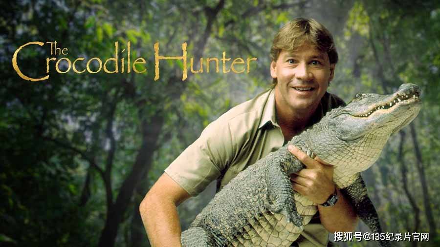 为了保护当地居民和牲畜免受鳄鱼的威胁,一群勇士在这片水域上演了一