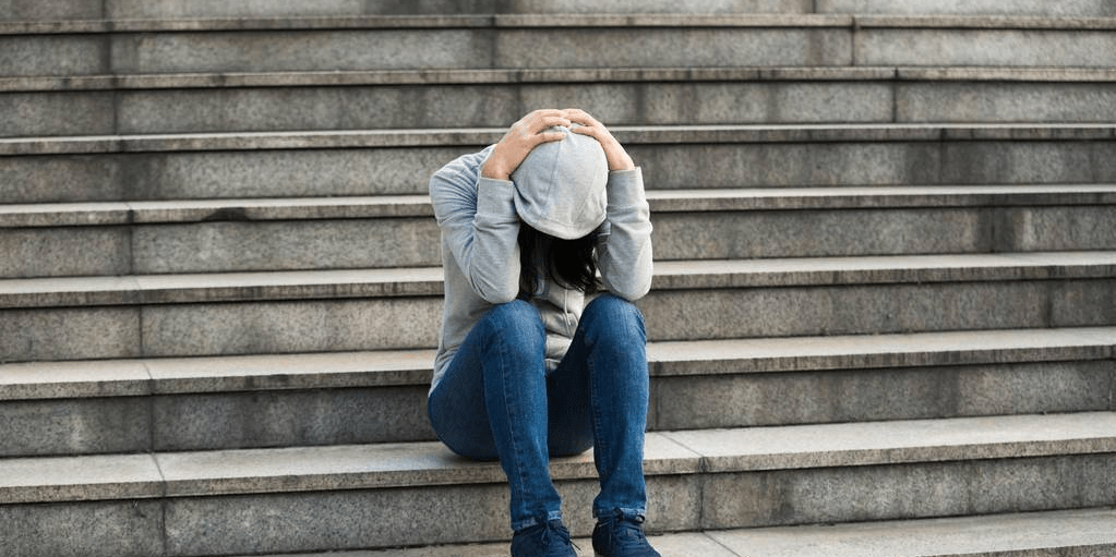 以及无趣,无望,无助,无能,无力,无用的感受;其实她所描述的一点也不