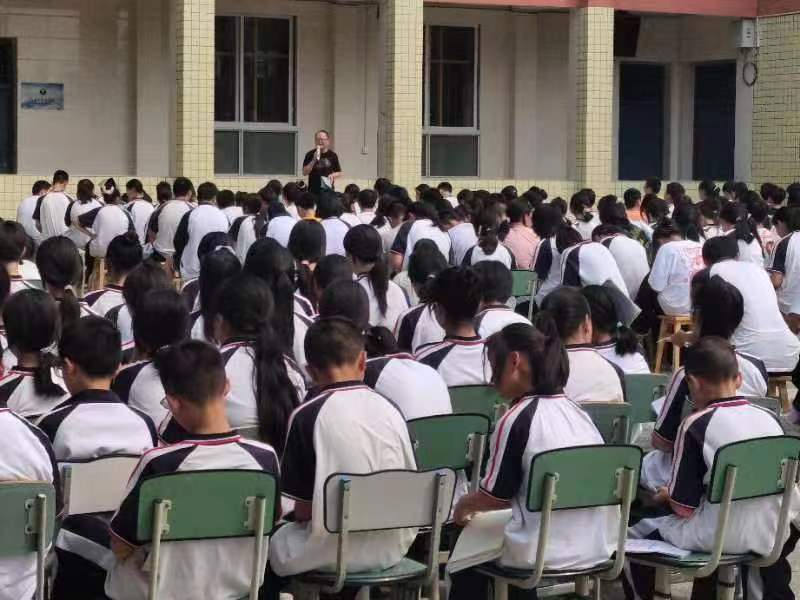 眉山市东坡区多悦镇初级中学开展世界无烟日宣讲活动_危害_青少年