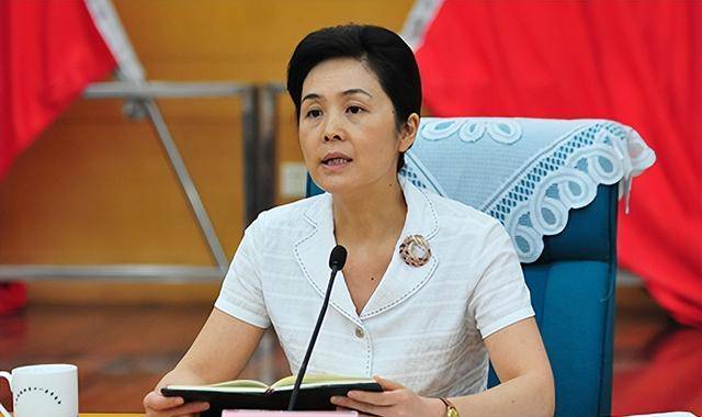 谢茹:新中国最年轻的副省长,39岁就做到副部级,为江西贡献巨大_工作