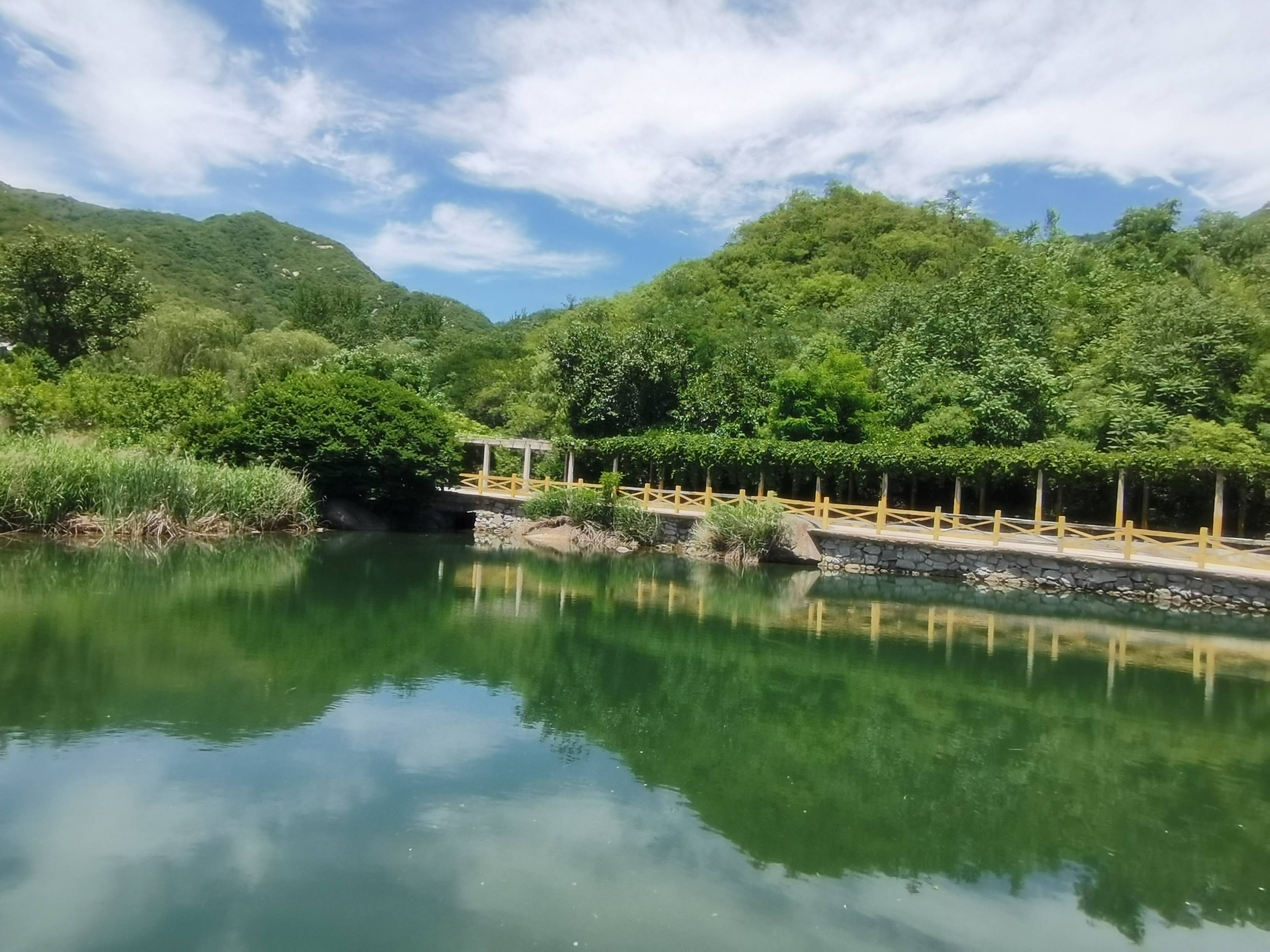 河北省石家庄市: 灵寿县陈庄中心小学 "重温红色记忆 感受经典魅力"