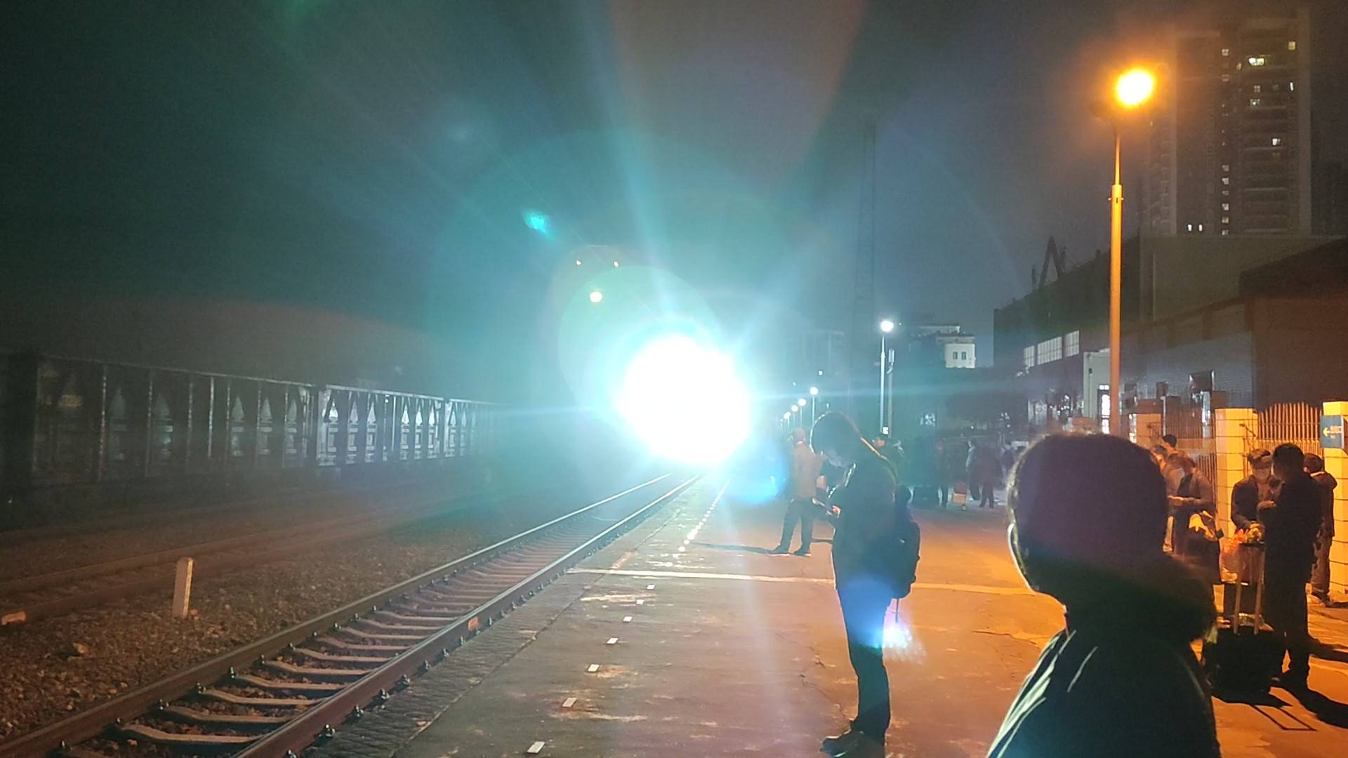这么多年终于等来了，火车12306网站试行在线自选上中下铺服务-12306上下铺分配原则