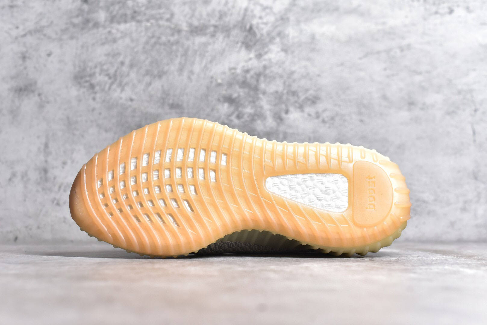 阿迪达斯 adidas yeezy 350v2 boost lundmark 椰子芝麻天使侧透运动