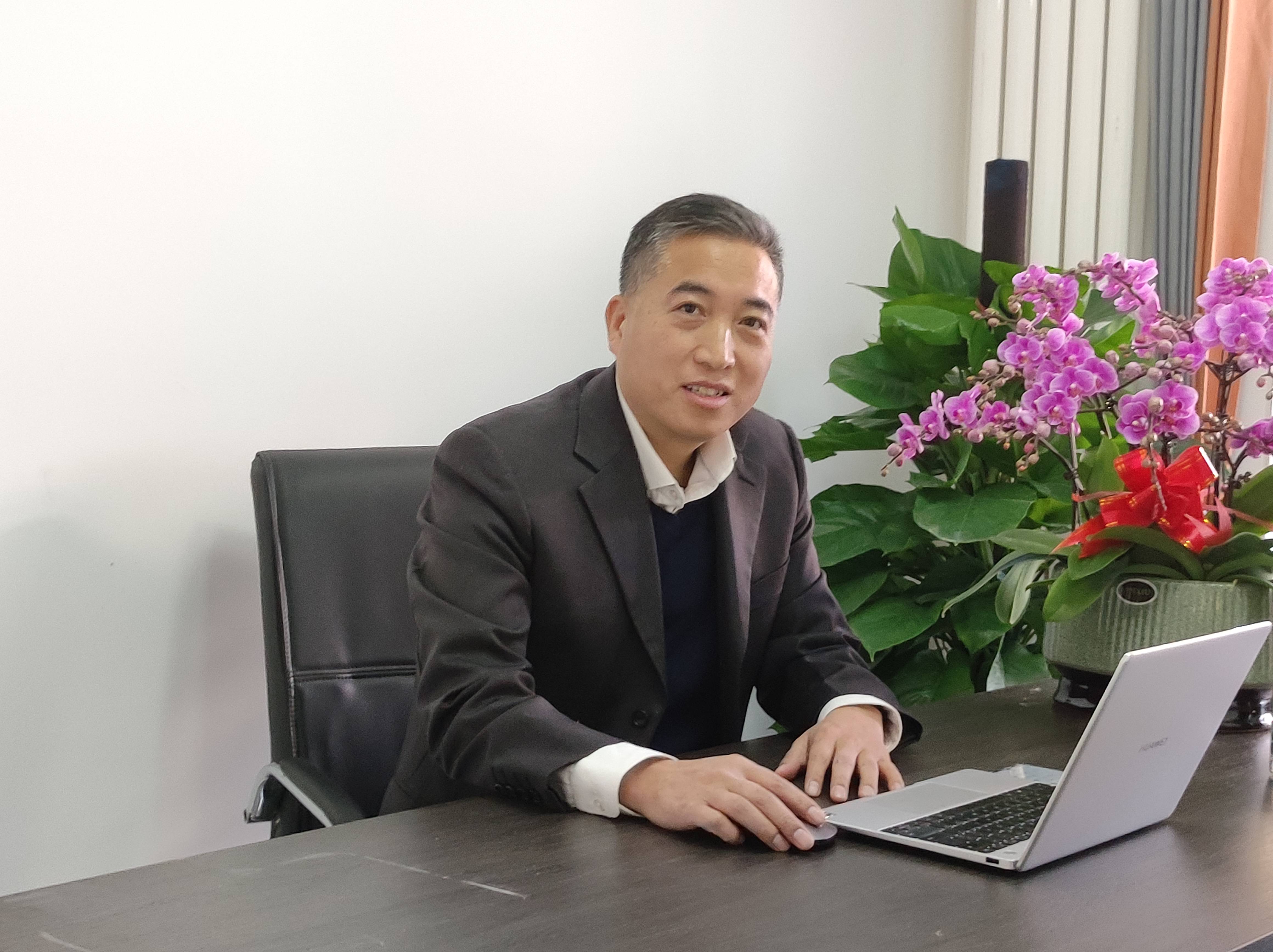 王杰:教育的本质是点燃和唤醒_生涯_军旅_军人