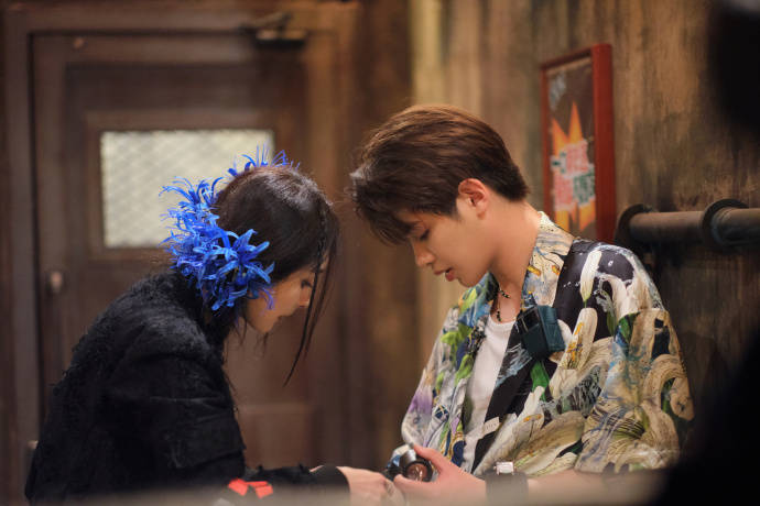 郭麒麟给许凯唱歌助胆_大张伟_毒品_黄明昊