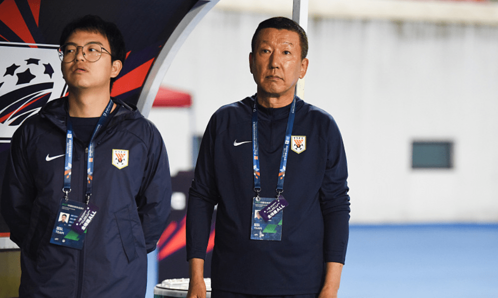 的第2个进球被争议吹掉,赛后主裁判王哲成为被山东球迷口诛笔伐的对象