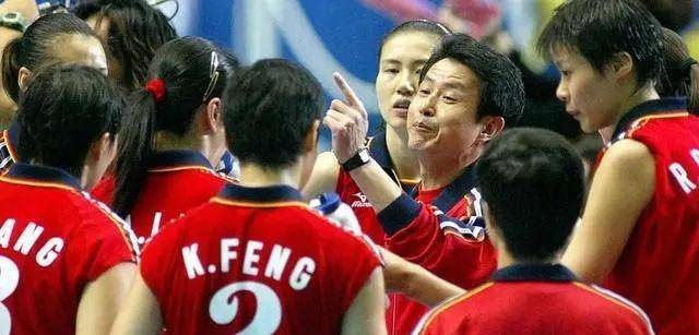 可是一旦休息,妻子王莉莉和女儿陈珑的身影便会出现在陈忠和的脑海中