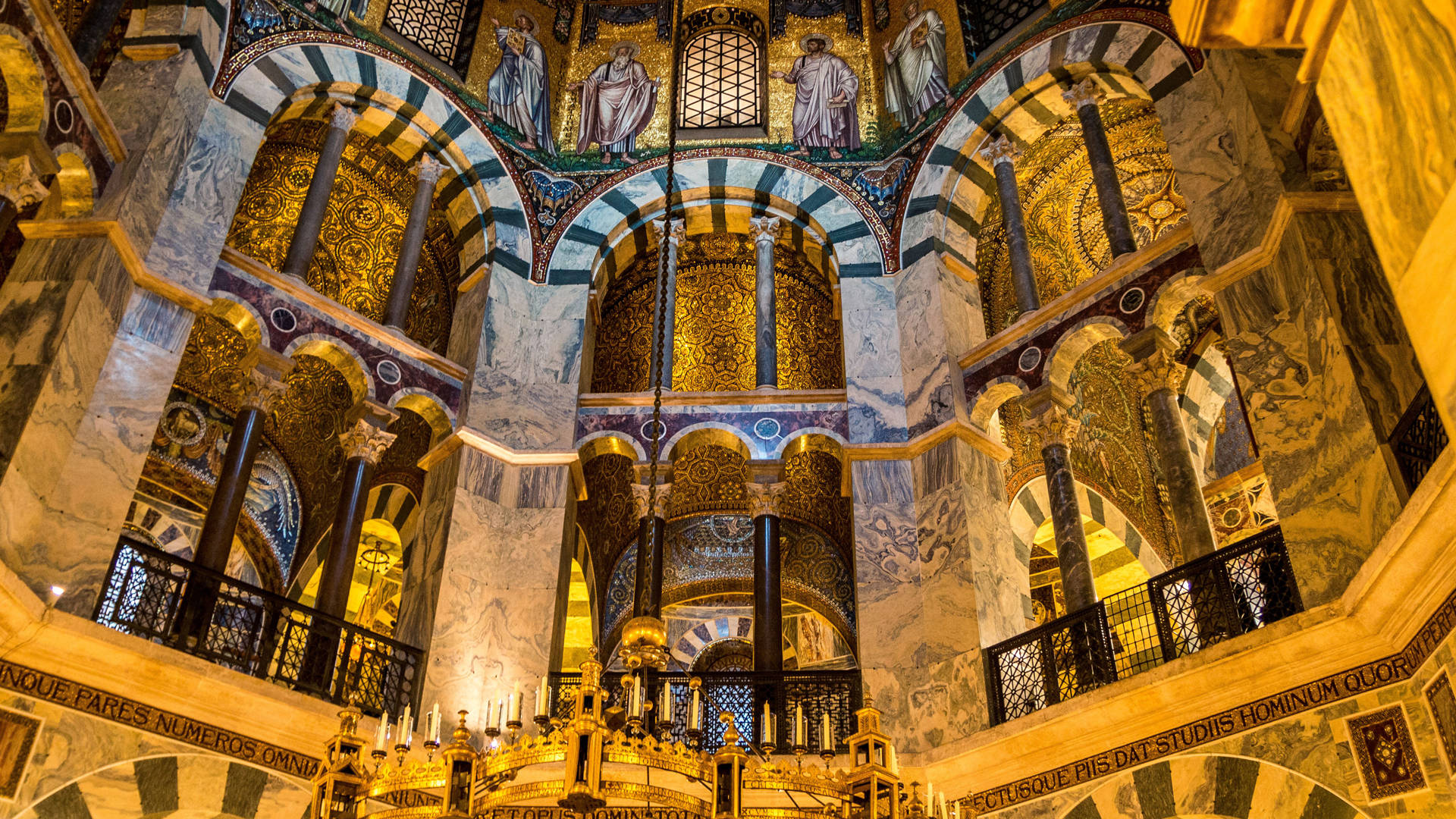 亚琛大教堂的兴衰 为何它会是优先被列入世界文化遗产的遗址?