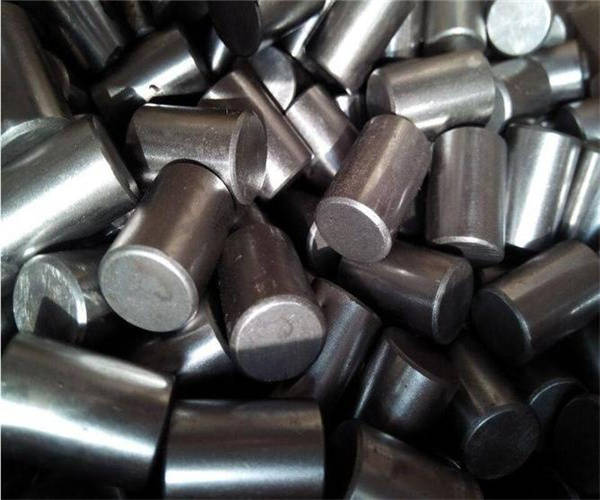 轴承钢又分为高碳铬轴承钢,无铬轴承钢,渗碳轴承钢,不锈轴承钢,中高温