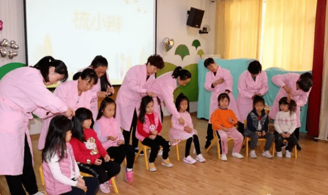 河南保育员高级证考试试题