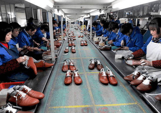 温州鞋厂招工图片