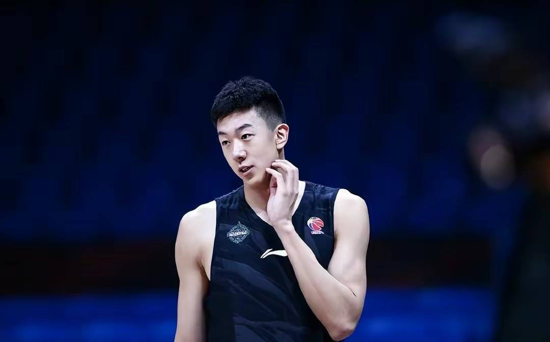 cba状元王少杰又受伤了_闵鹿蕾_训练_主教练