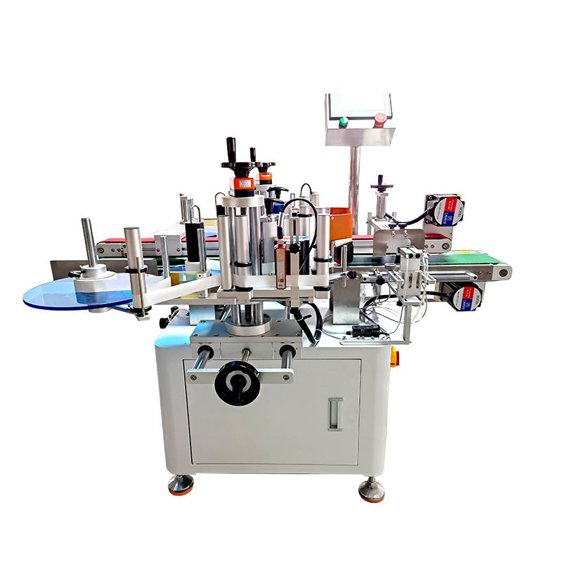 半自动贴标机需要人工配合来工作,这种设备是人工把产品放到设备上,贴