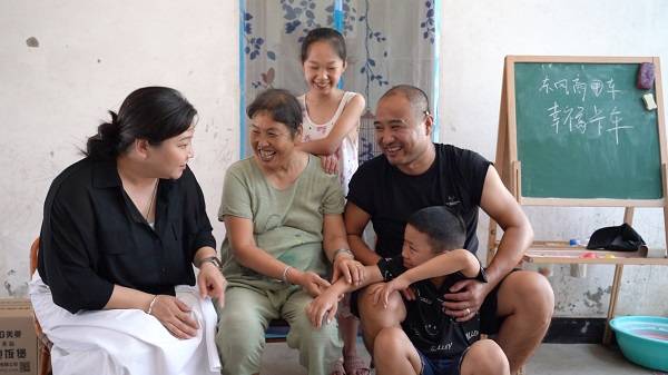 幸福卡车中国行走进陕西：可靠的东风，撑起幸福的家