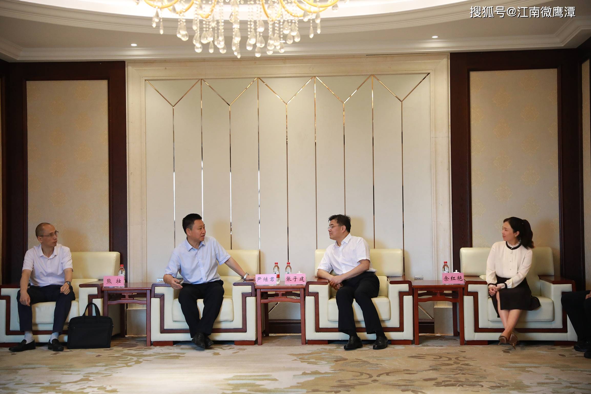 农发行鹰潭市分行与贵溪市政府签订战略合作协议_发展_江西省_银行