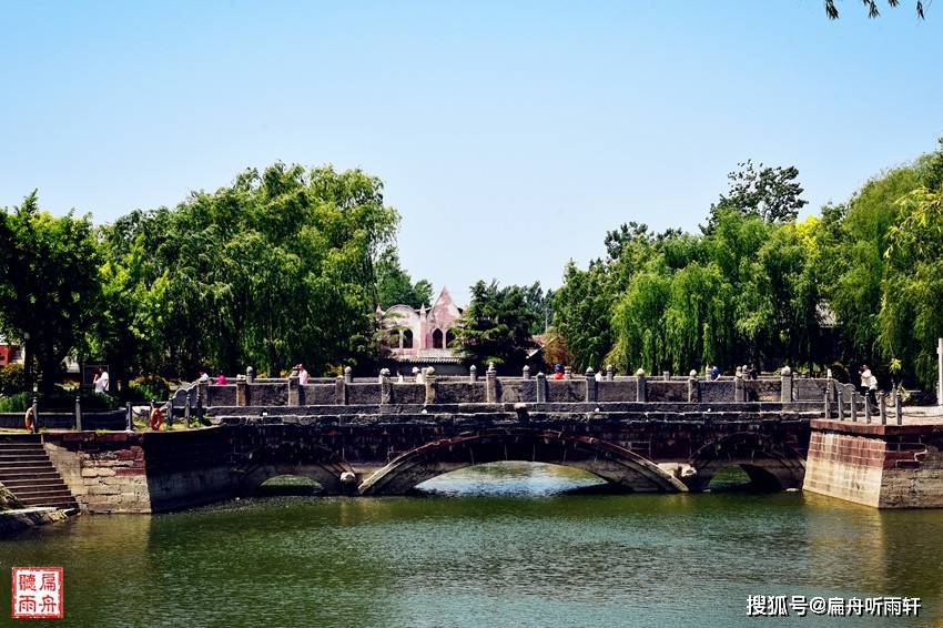 走进"天下第一桥——小商桥"景区