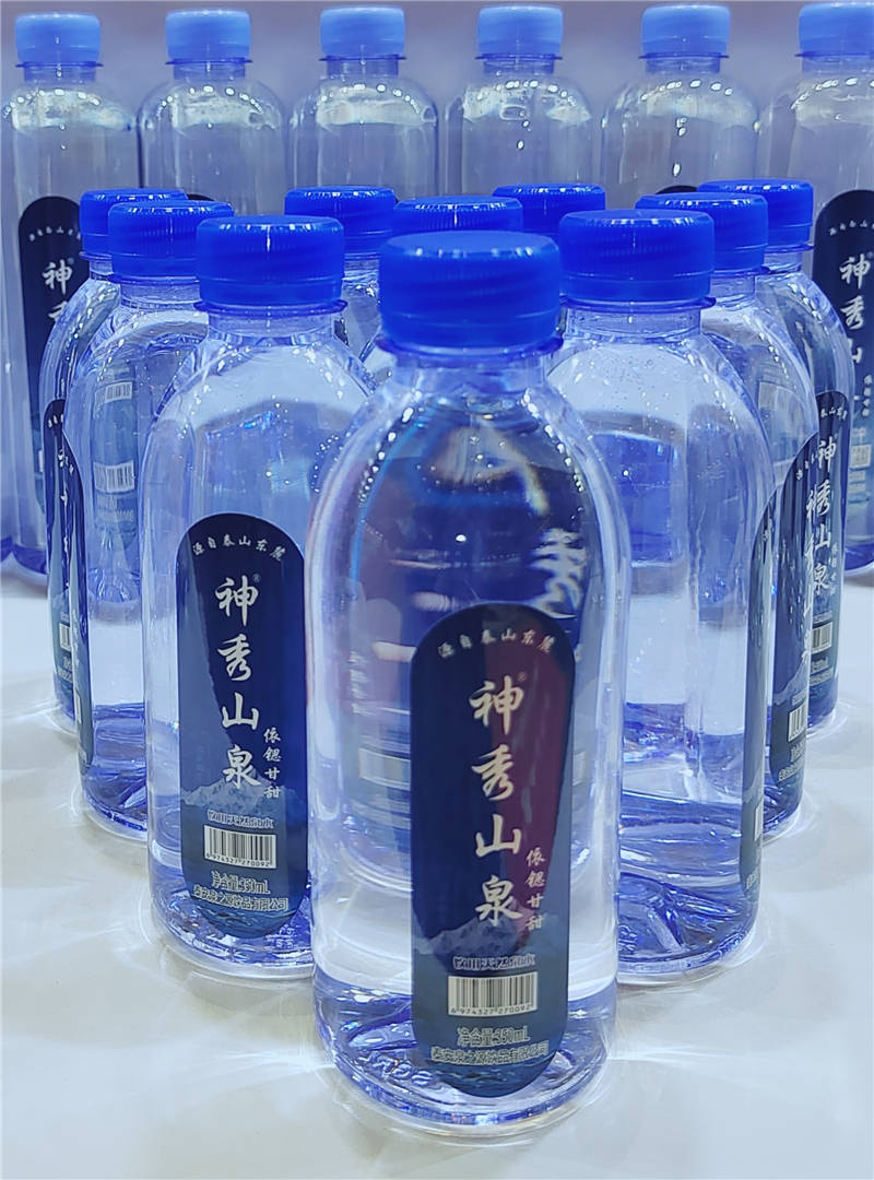阳山泉瓶装水图片