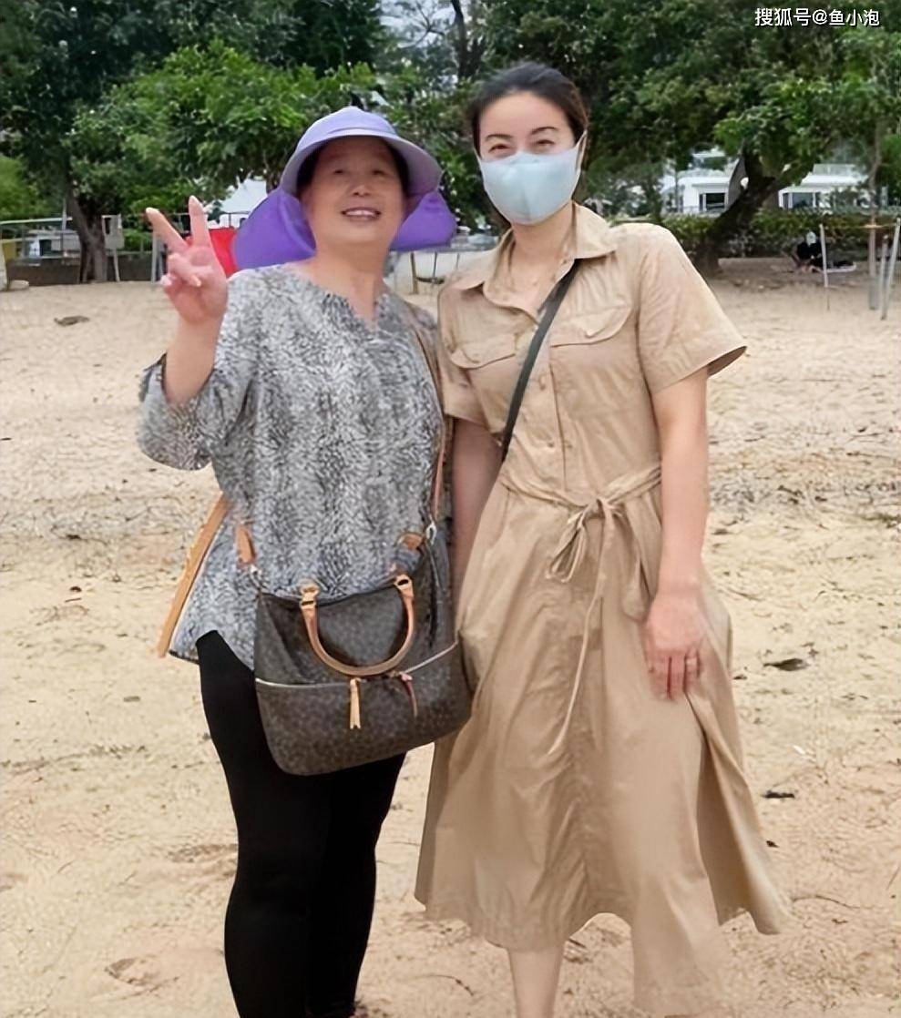 跳水女皇郭晶晶嫁入豪门后依旧衣着朴素非常节俭_霍家_奖励_生下