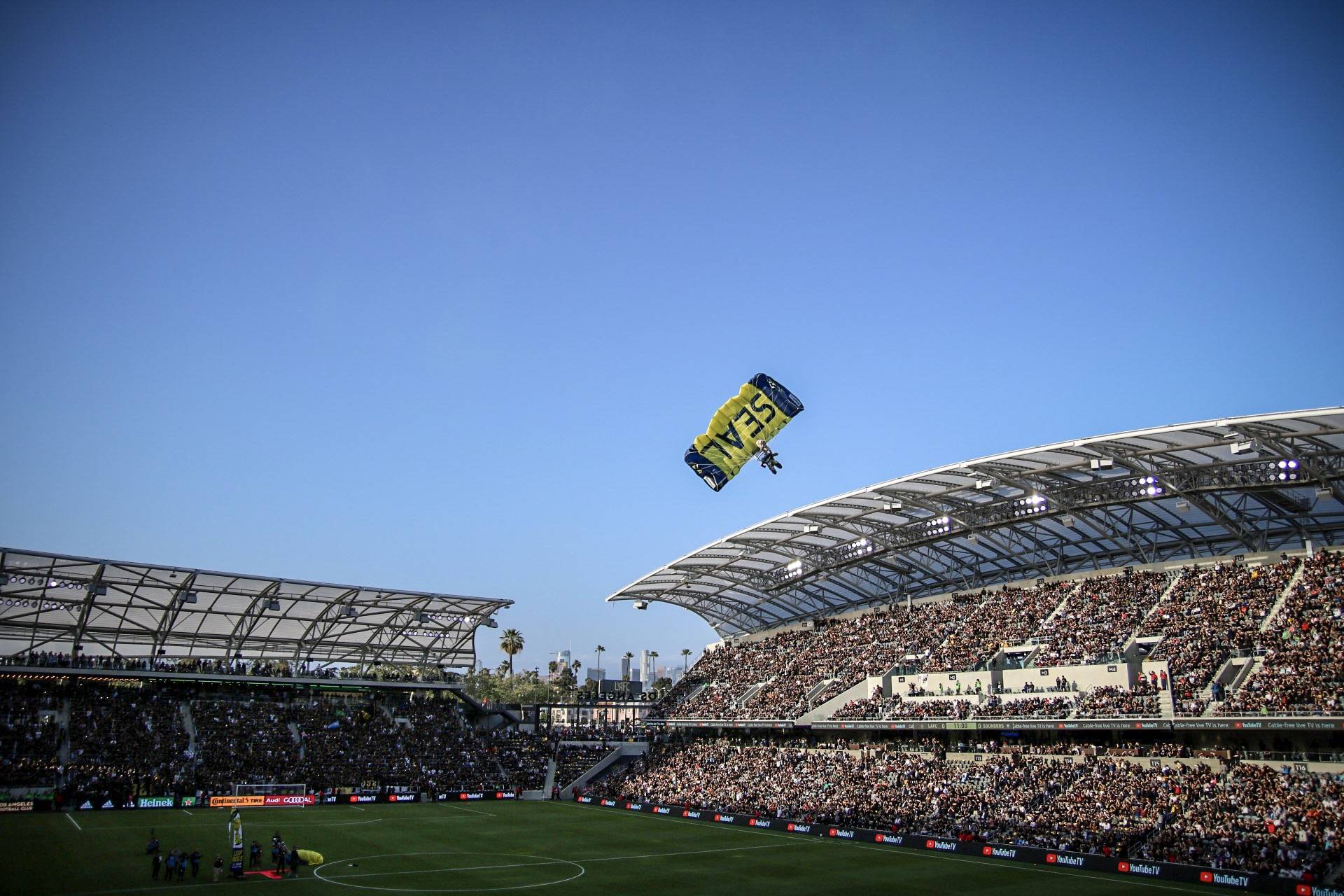 膜结构丨etfe屋顶 mls 体育场_座位_足球场_功能